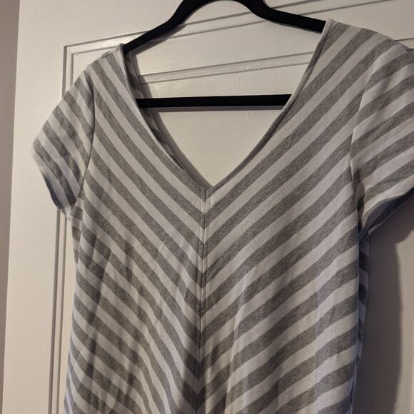 Grey & white striped chevron pattern high low dress - Picture 5 of 5